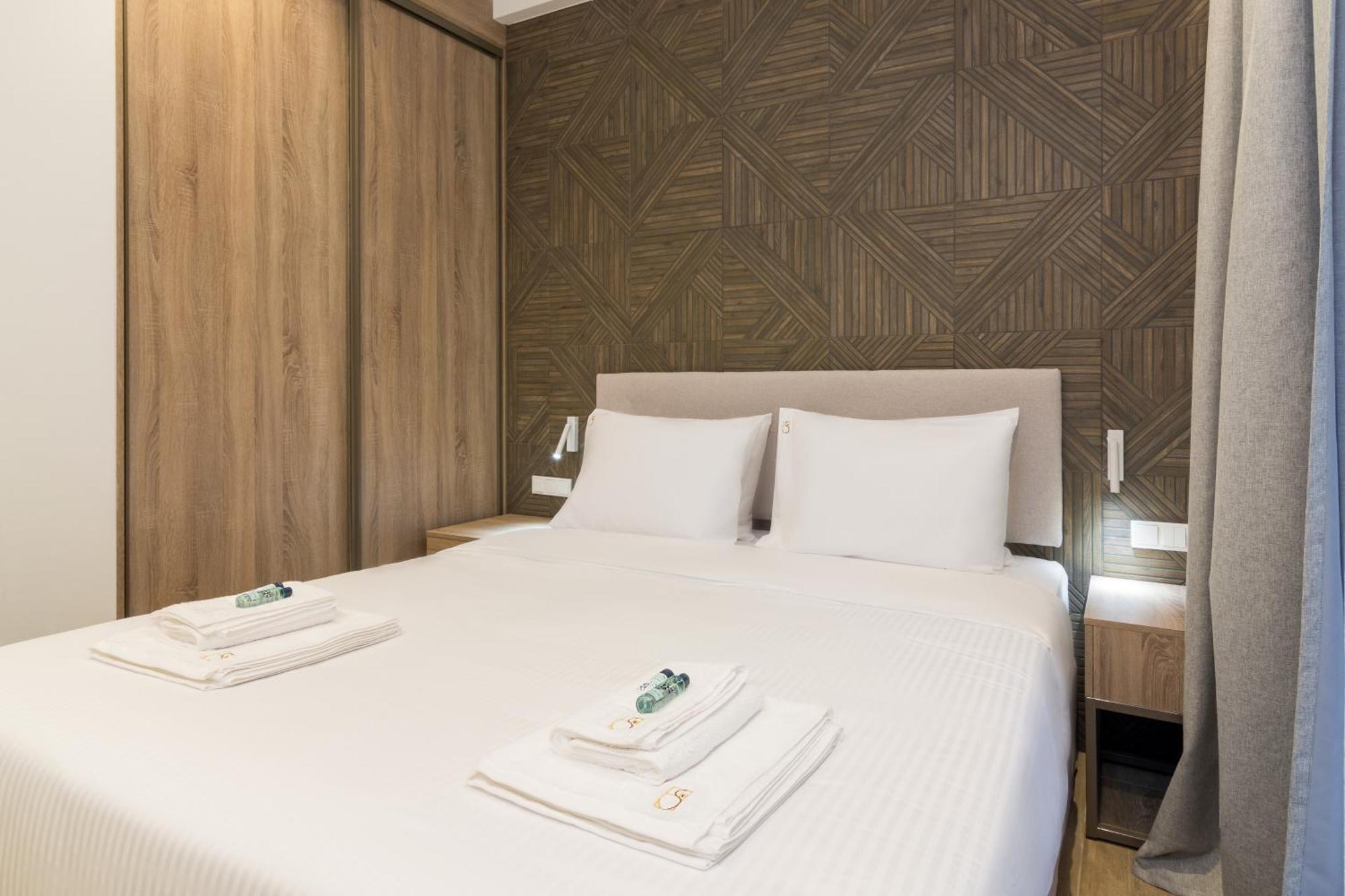 Socrates Fully Equipped Apartments With Unique Design Atina Dış mekan fotoğraf
