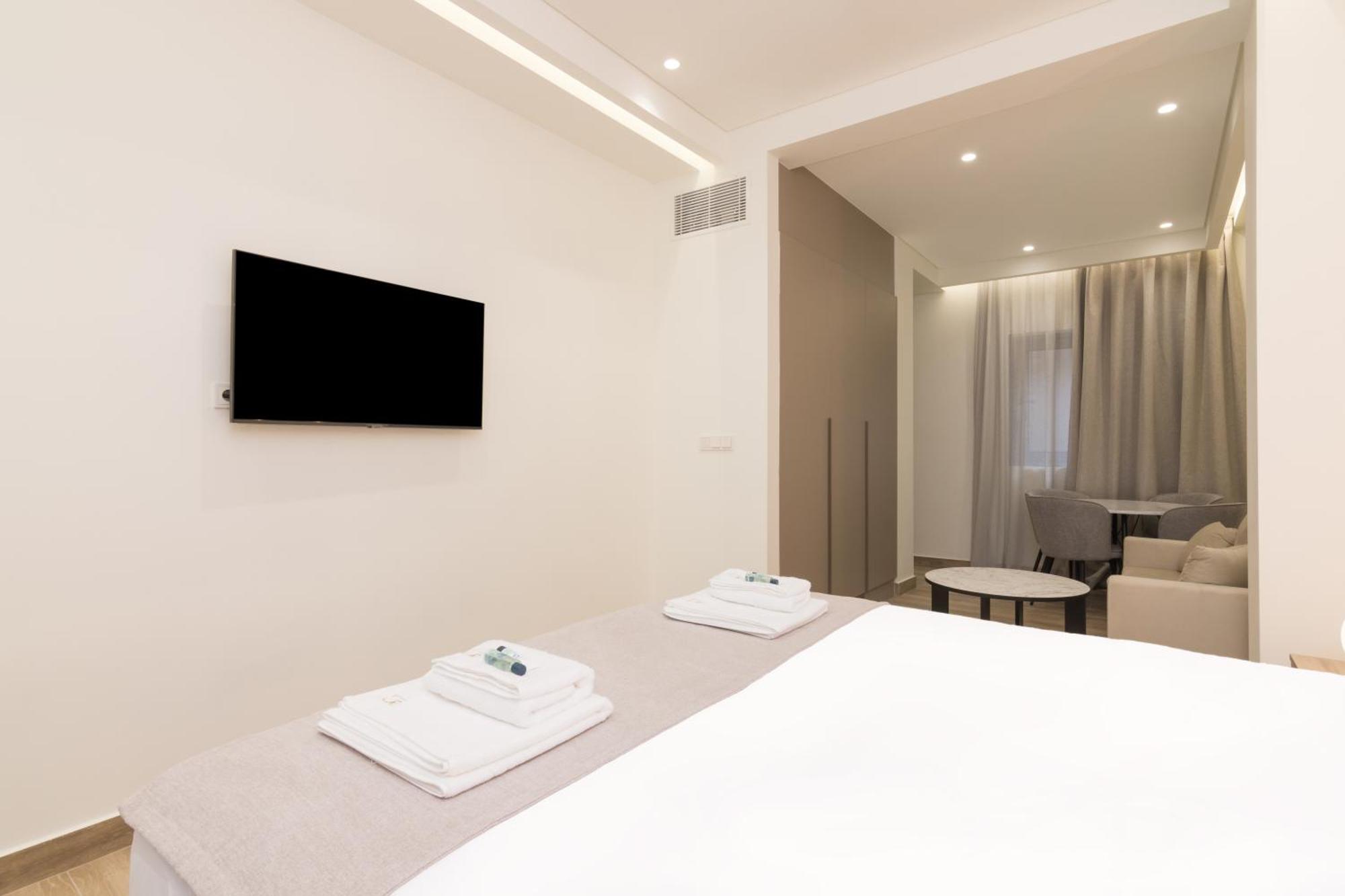 Socrates Fully Equipped Apartments With Unique Design Atina Dış mekan fotoğraf