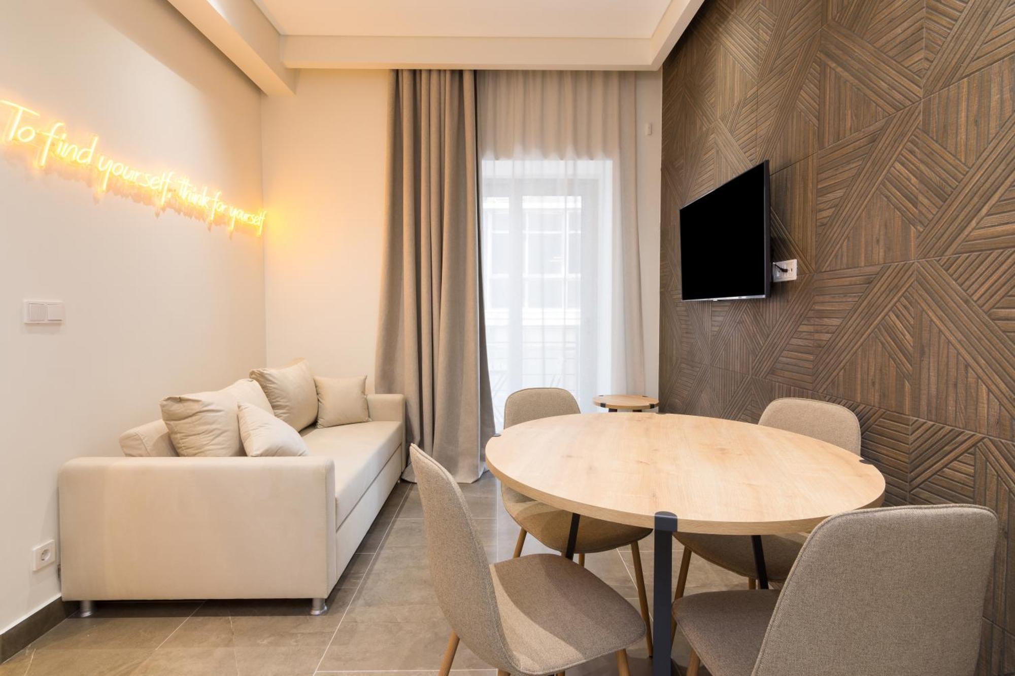 Socrates Fully Equipped Apartments With Unique Design Atina Dış mekan fotoğraf