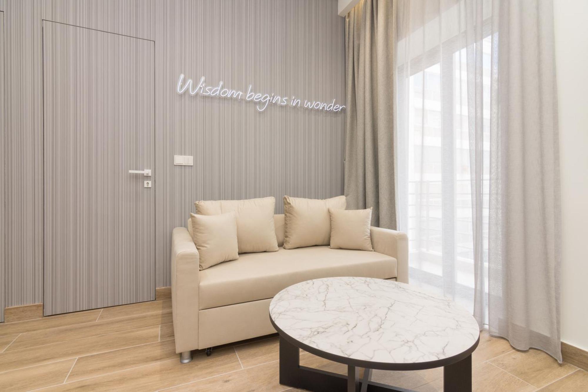 Socrates Fully Equipped Apartments With Unique Design Atina Dış mekan fotoğraf