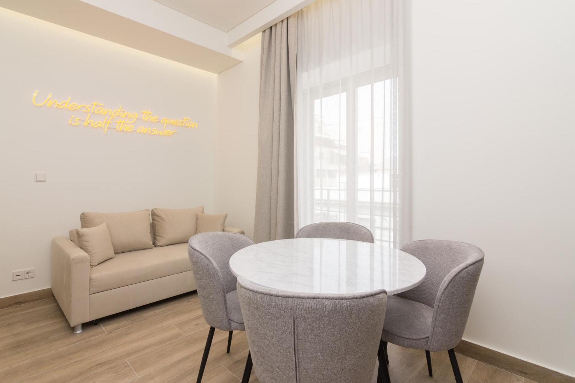 Socrates Fully Equipped Apartments With Unique Design Atina Dış mekan fotoğraf